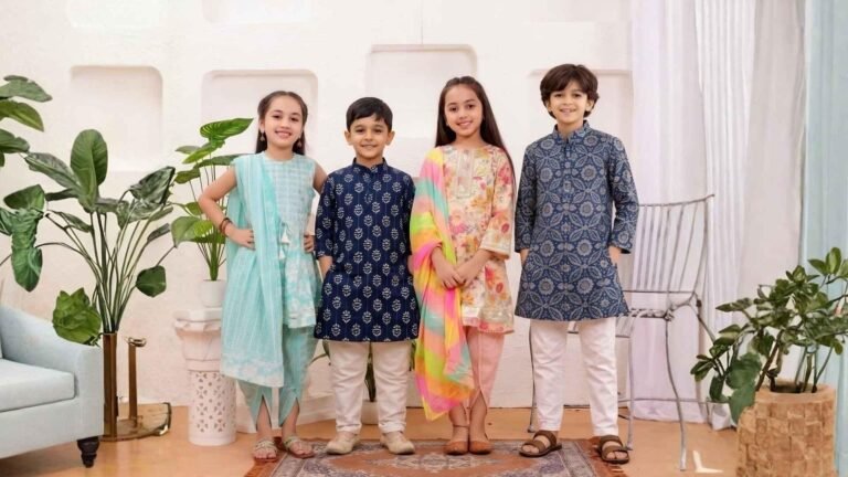 where_to_buy_indian_ethnic_wear_singapore_5f075df5-f590-4d20-bbe7-eb236c210b42
